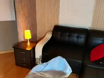 Chaturbate Live Sex Cam of veronica_saenzz1