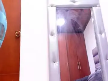 Chaturbate Live Sex of olaia_