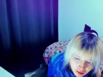 Chaturbate Sex Cam of azu_moure