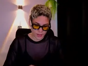 Chaturbate Free Live Porn of laura_r23