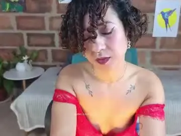Chaturbate Sex Chat of isabellapaz90