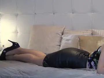 Chaturbate Live Sex Cam of valeriecoy