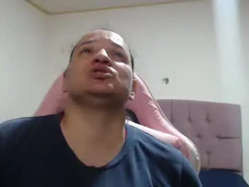 Chaturbate Live Sex Cam of miaabrownn