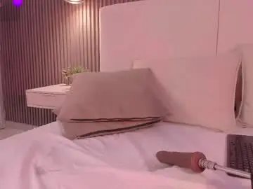 anniie_clarkson from chaturbate