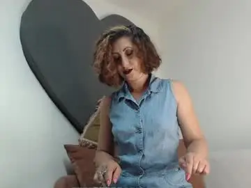 Chaturbate Live Sex Cam of teasexpert4444