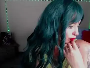 Chaturbate Sex Cam of lucia_evans21