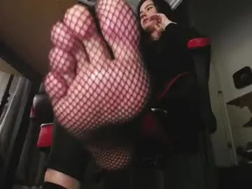 Chaturbate Live Sex Cam of masyagoddess