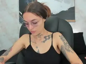 Chaturbate Free Porn Cam of cloe_amazingg