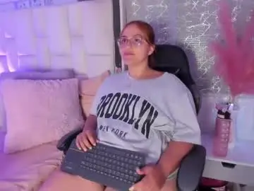 Chaturbate Live Sex Cam of leahbarker