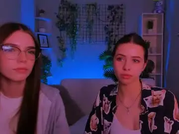 Chaturbate Best live sex cam show of emilia_fly