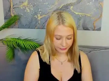 Chaturbate Live Sex Cam of ameliaxcandy