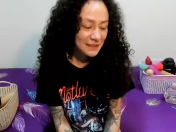 Chaturbate Free Live Porn of laura_anal_