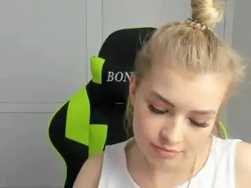 Chaturbate Live Porn of avelinerose