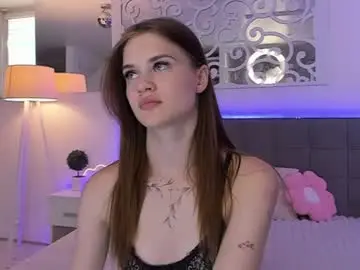 luisaclover from chaturbate