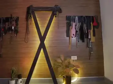 yeybdsm from chaturbate