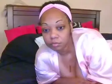 Chaturbate Sex Cam of brownroundrenee