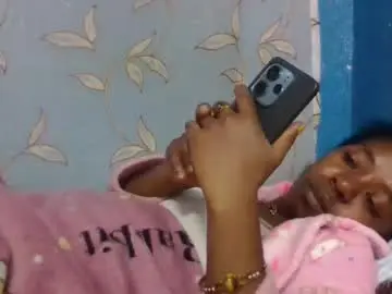 Chaturbate Live Sex Cam of maella007