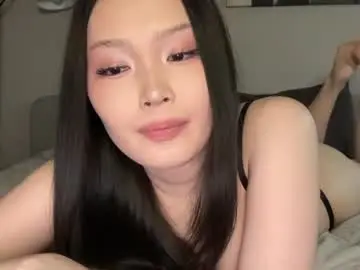 Chaturbate Live Sex Cam of jennie_yung