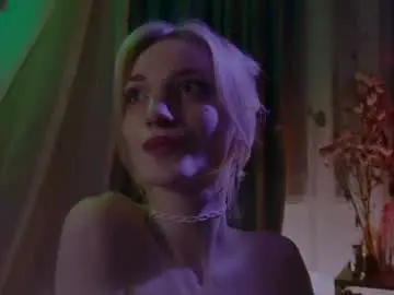 Chaturbate Free Live Porn of adelaidegilber_