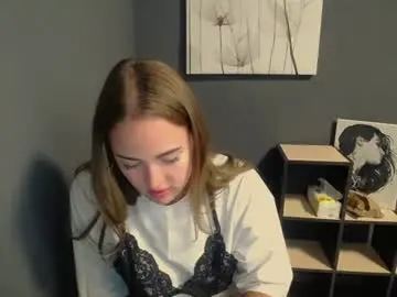 luxie_queen from chaturbate