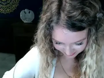 Chaturbate Live Sex Cam of luxdonna