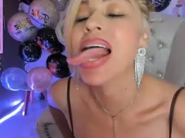 Chaturbate Sex Cam of isabelhot1