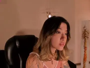Chaturbate Watch Live Sex Cams of evebenson