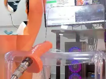 Chaturbate Live Sex Cam of lily_cole27