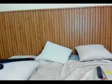 Chaturbate Live Sex Cam of natalia_aura
