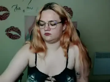 Chaturbate Live Porn of redhotqueen1