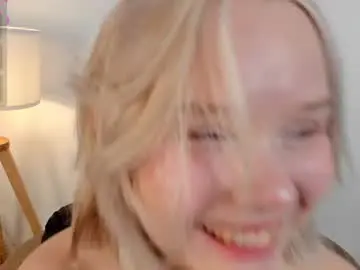 Chaturbate Sex Cam of shy_nikka_4you