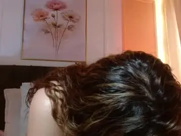 Chaturbate Live Sex Cam of rose_thompson1