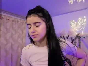 madelinee_tay from chaturbate