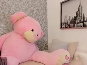 Chaturbate Best live sex cam show of mia_petithe