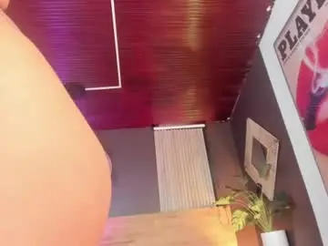 Chaturbate Live Porn of micki__