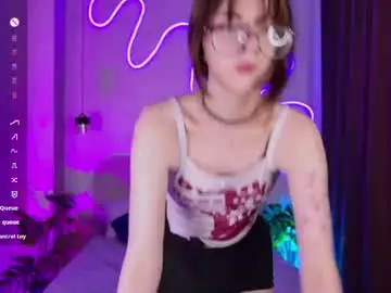 Chaturbate Free Live Porn of _l_o_r_r_y_