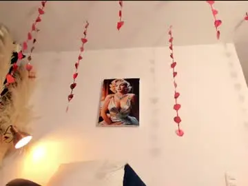 Chaturbate Live Sex Cam of serenity_day