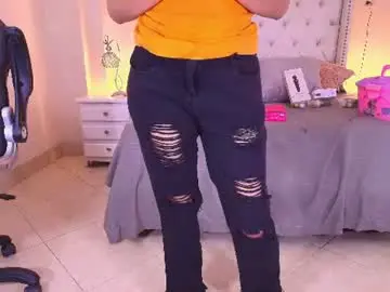Chaturbate Live Sex Cam of elizabeth_santos1