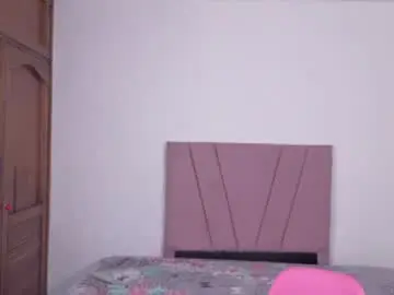 Chaturbate Live Porn of i_am_yours1