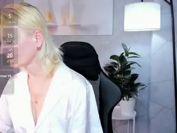 Chaturbate Sex Chat of julie_lucasss