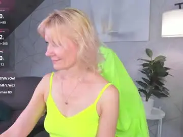 Chaturbate Free Porn Cam of julie_lucasss