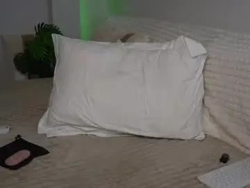 urblonde001 from chaturbate
