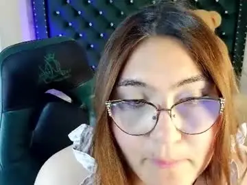 Chaturbate Live Sex Cam of diamondfox_m