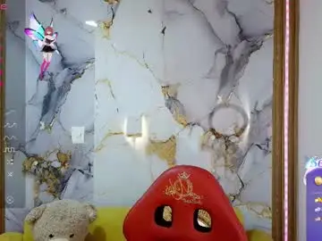 Chaturbate Live Sex Cam of diamondfox_m