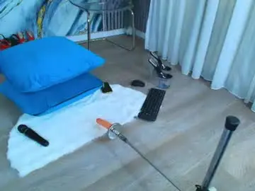 zinasquirts from chaturbate