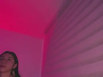 Chaturbate Live Sex Cam of kxss_krawl