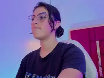 Chaturbate Free Live Porn of moon_winy