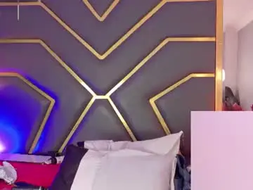Chaturbate Live Sex Cam of scarletthott1