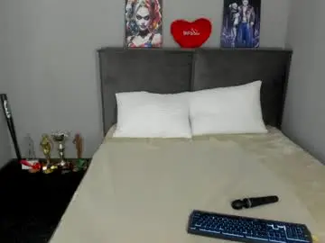 barbiemuscle1 from chaturbate
