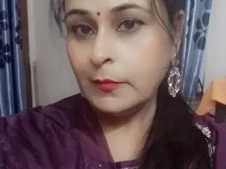 Indianpyari from dscgirls
